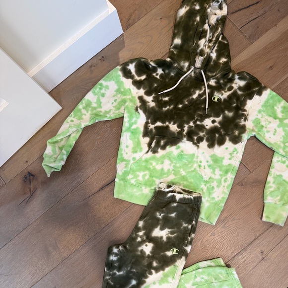 Champion Green and Black Tie-Dye Hoodie Set - Picture 3 of 9